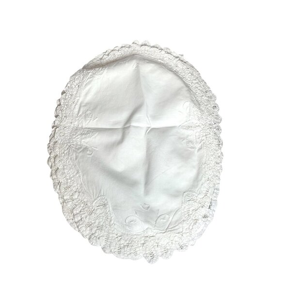Vintage White Oval Lace & Embroidered Cotton Table Placemats/Doily Set Of 4 - Picture 4 of 9